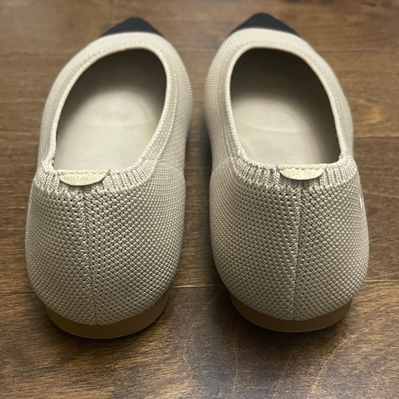 VIVAIA Beige and Black Flat - Picture 7 of 11